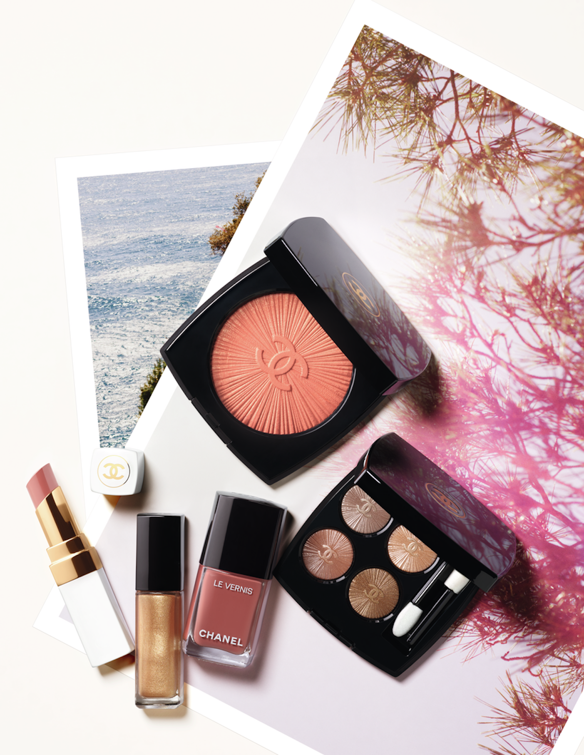 CHANEL - SPRING-SUMMER 2022 COLLECTION. The CHANEL light. The CHANEL Makeup  Creation Studio has dreamed up a look that encapsulates the spirit of La  Pausa, the legendary villa in the South of