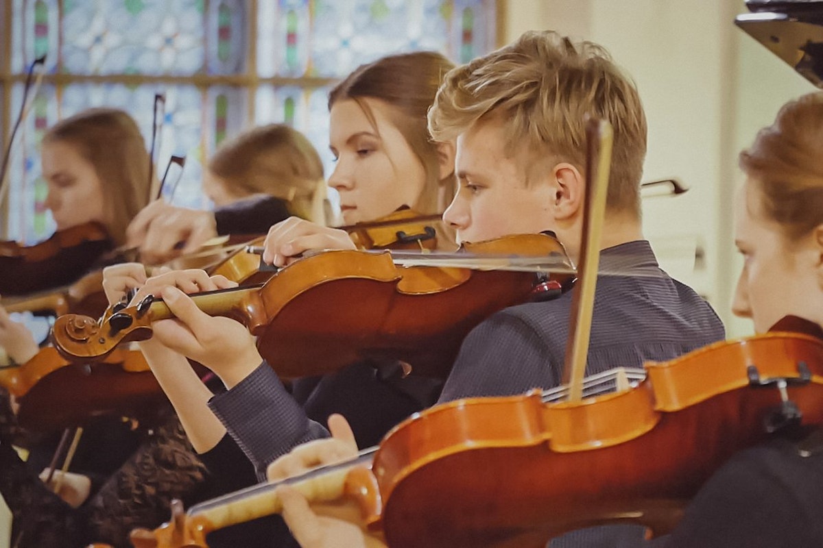 Конкурс «Восходящие звезды» под руководством Михаила Казиника вновь ...