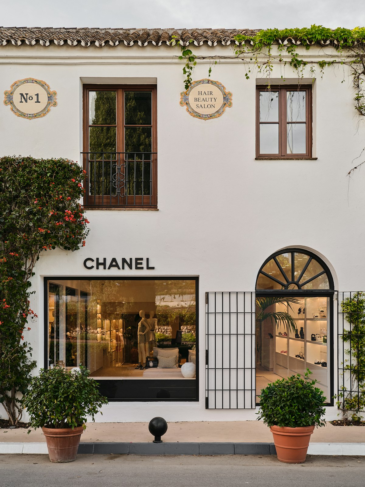 CHANEL Reopens The Doors of A Seasonal Boutique in Marbella