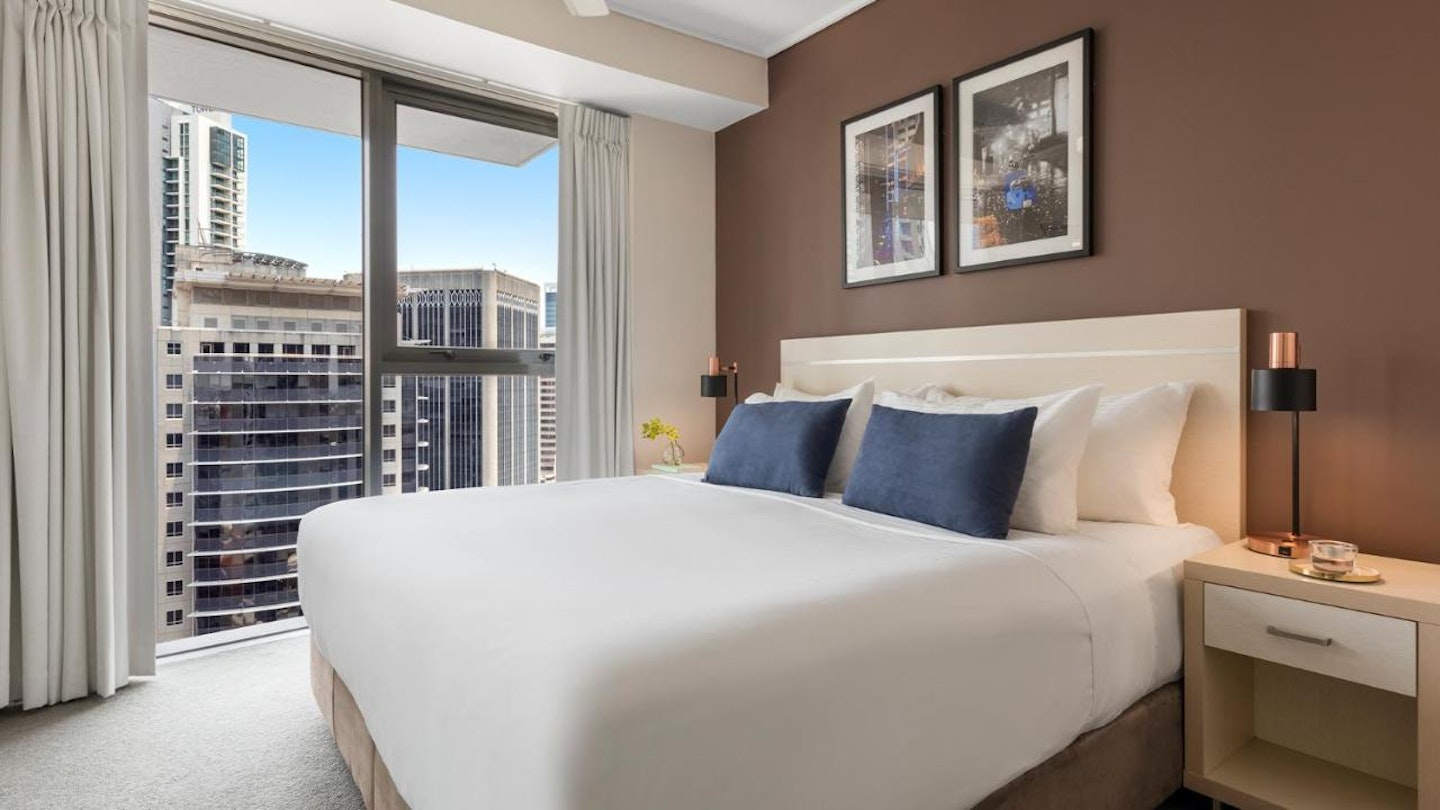 Oaks Brisbane Felix Suites