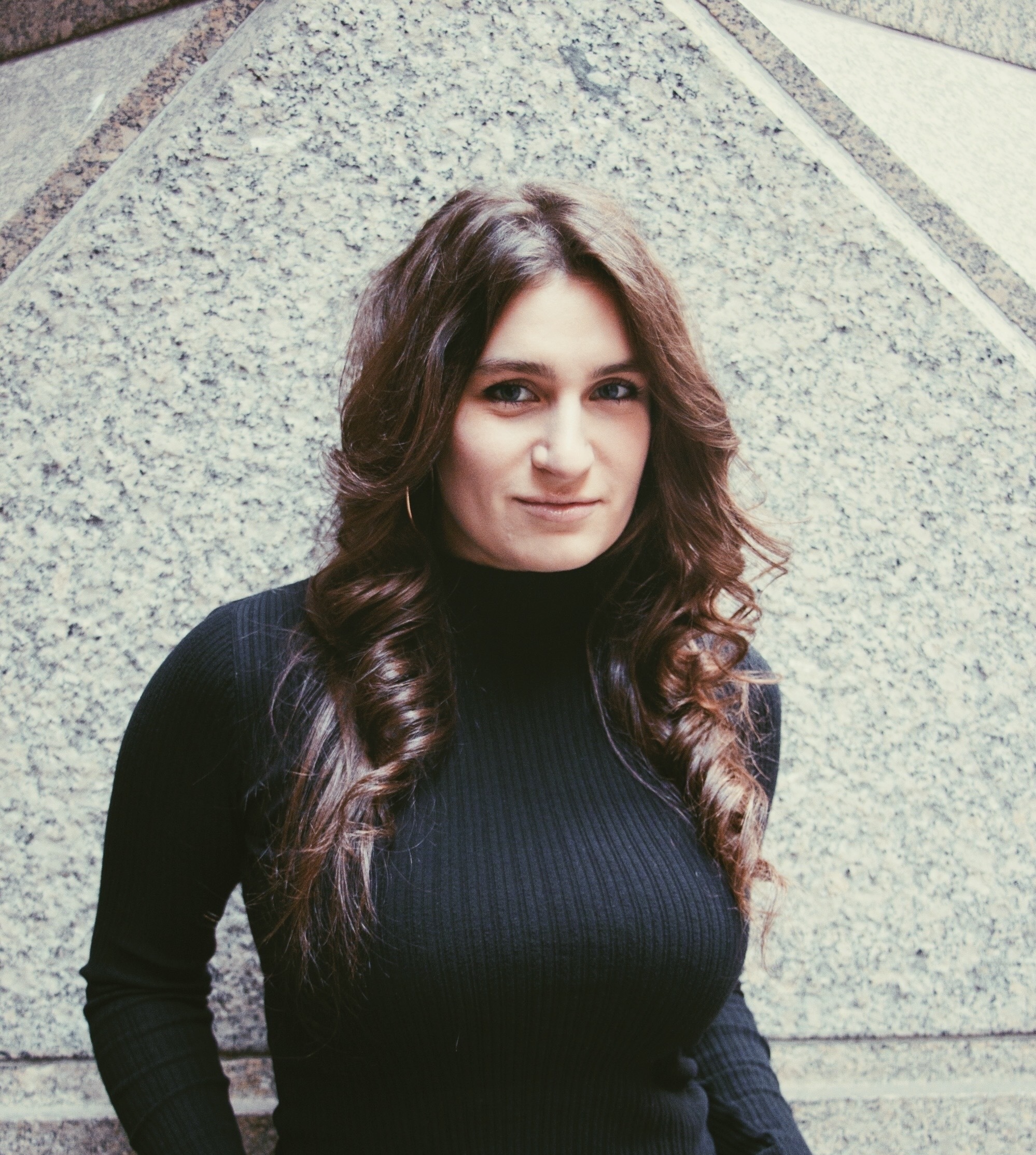 Anne Sraders portrait