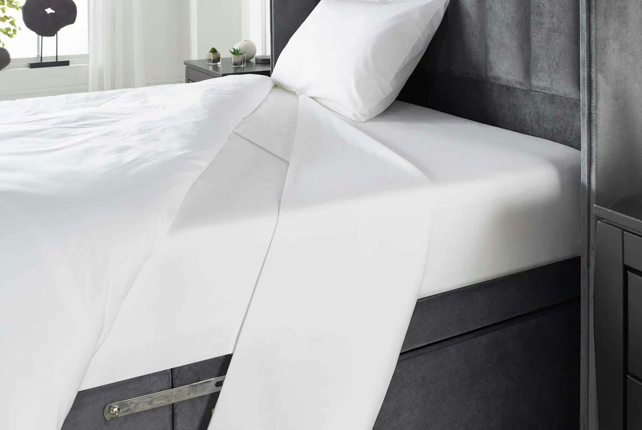 How to Make Your Bed Like a Hotel
