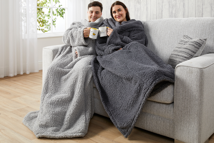 Huggleland Charcoal Wearable Relaxing Blanket