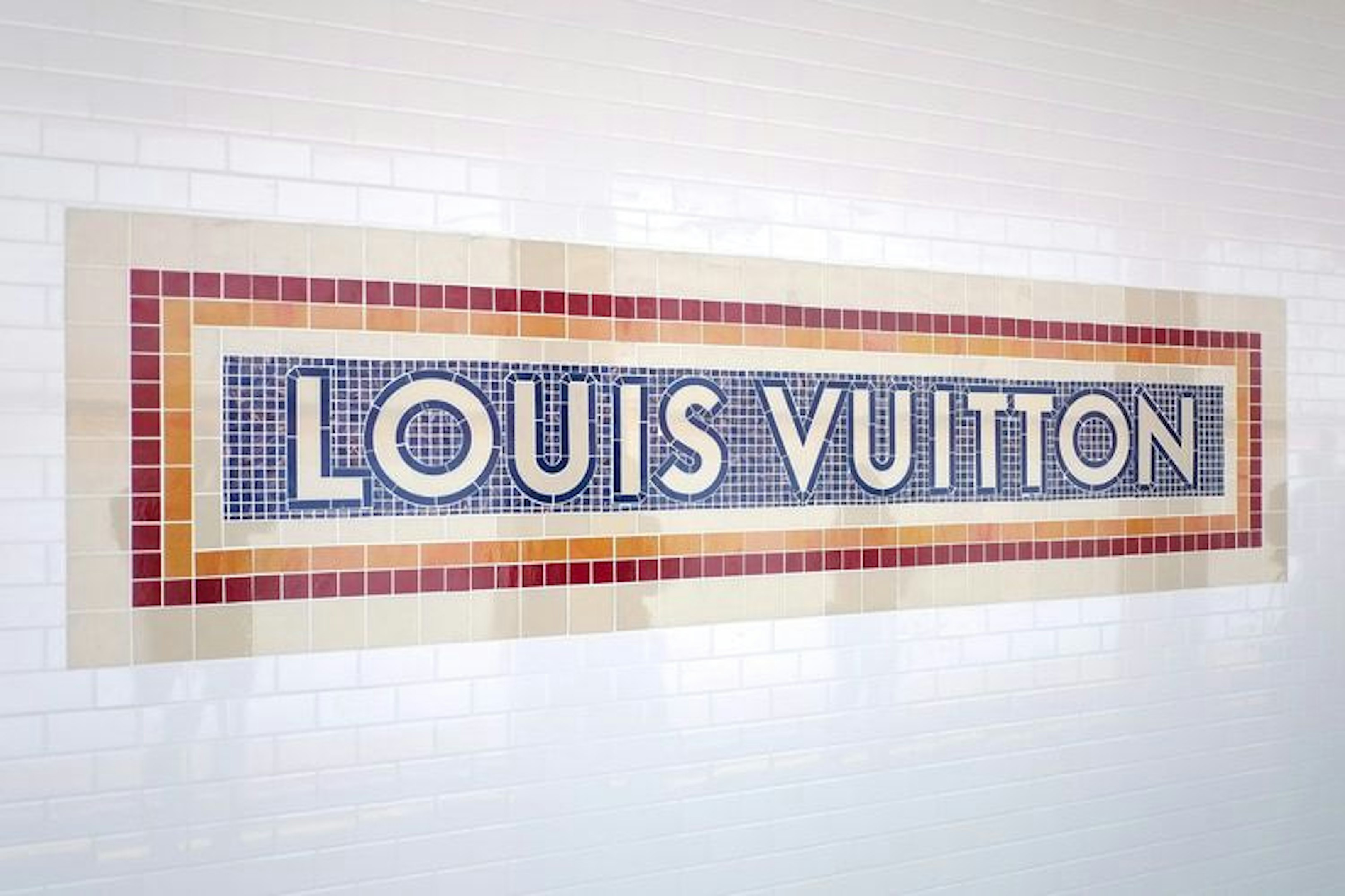 Louis Vuitton: VOLEZ, VOGUEZ, VOYAGEZ Exhibition Entrance Shanghai