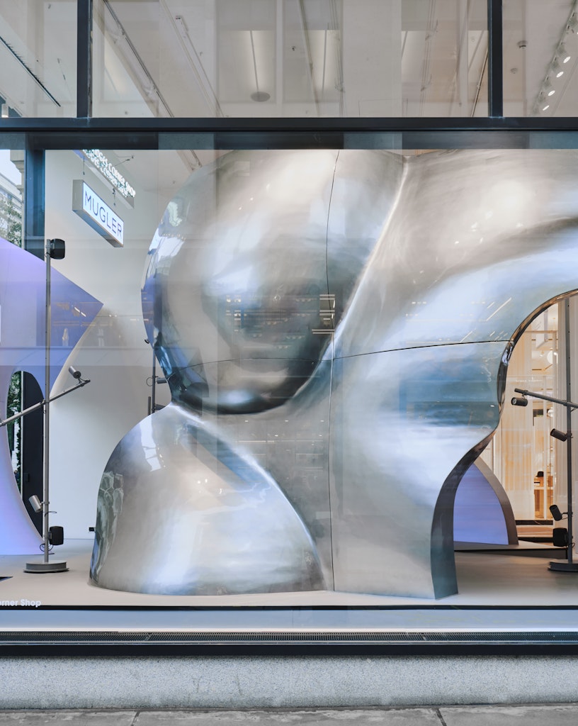 The Body Space: a multi-sensory pop-up store for Mugler