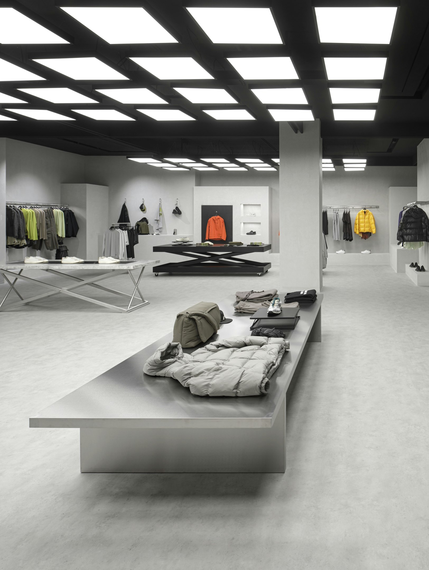 A retail space for the world’s biggest Zara in Rotterdam - Random Studio
