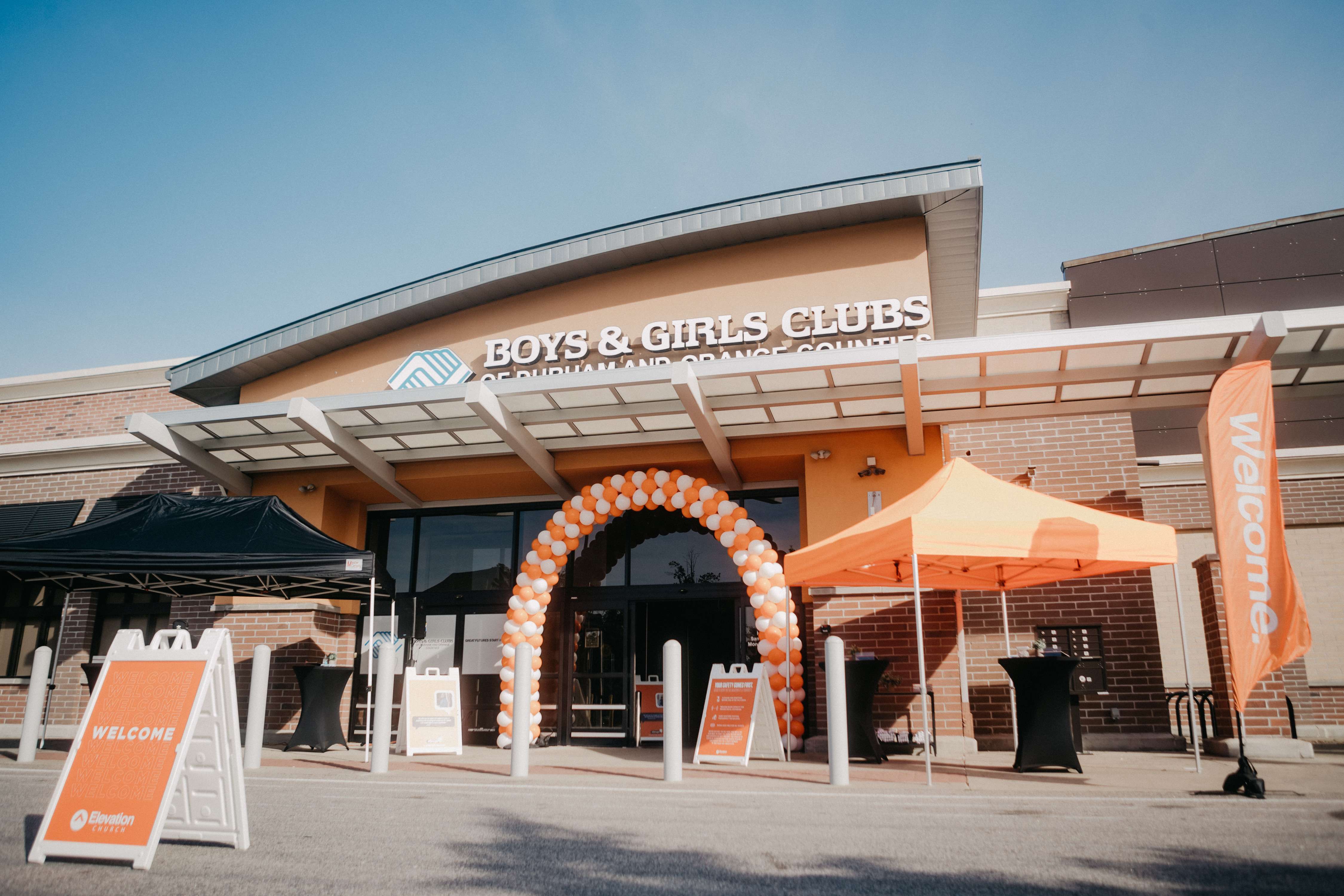 Store Elevation Church - vpqtbjz