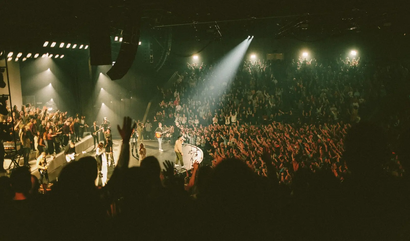 elevation worship performing in charlotte, nc
