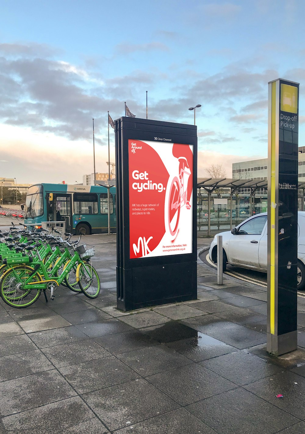 Ad Media Totem - Get Around MK