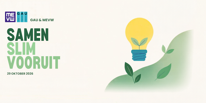 Poster van Samen slim vooruit met het programma en op de achtergrond een gloeilamp met een plantje erin
