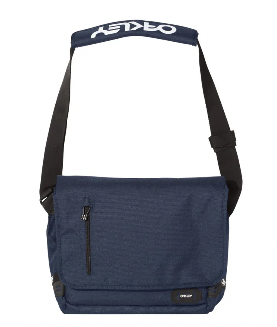 Messenger Bag  as a gift to insurance agents, best gift to insurance agents, gift ideas for insurance agents