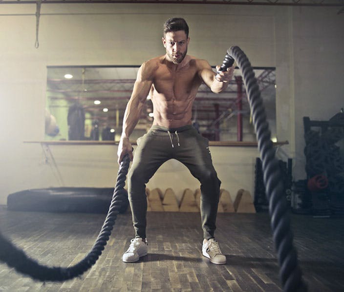 ,ale using battle ropes in gym