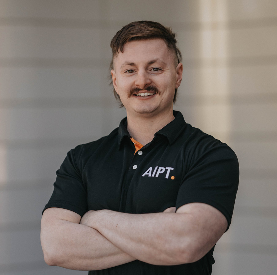 Oliver-Lobl-Brogan-1