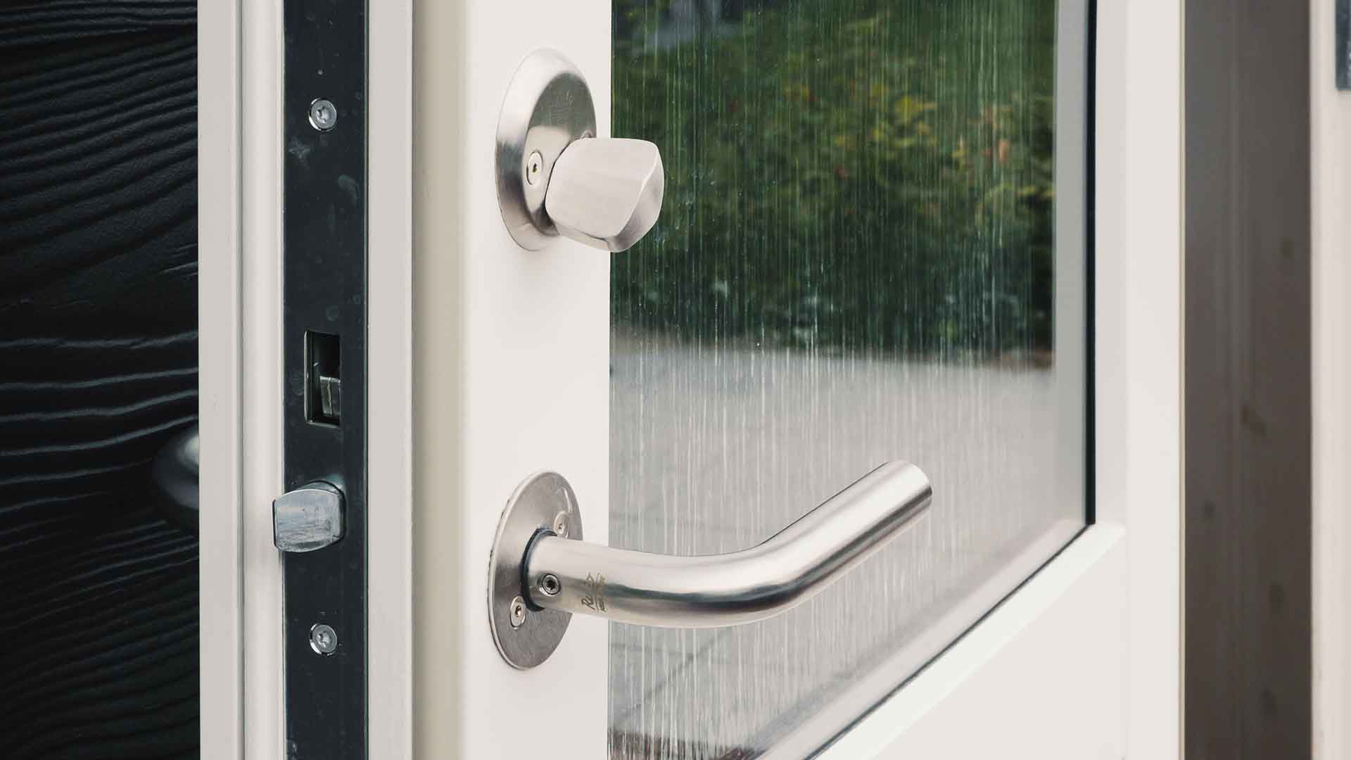 Composite doors vs. Alu-clad doors: Which is better? image