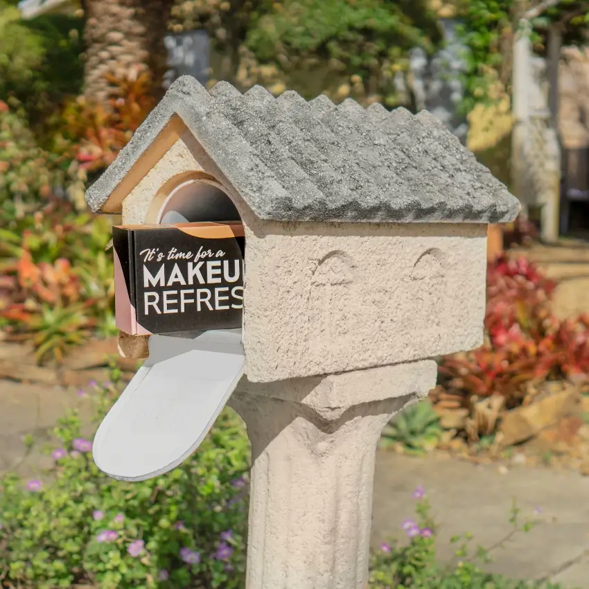 5x3x1.5 Display Mailer Box may fit inside a standard mailbox