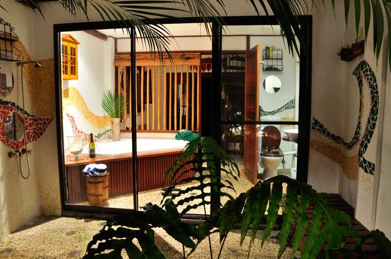 Garden Burees Byron Bay for hopeless romantics