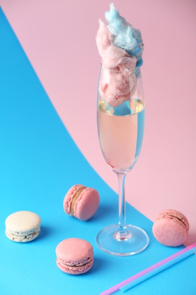 Óáfengt freyðivín með candy floss 