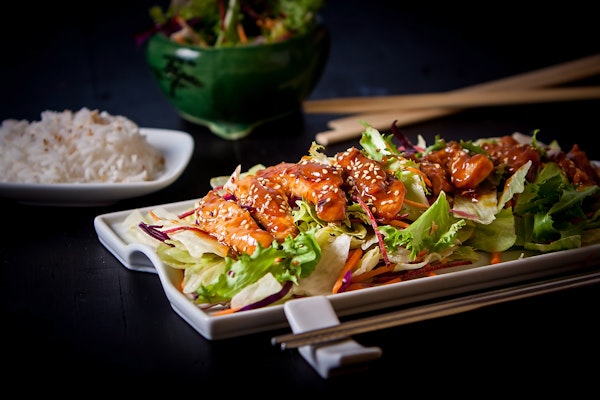 Satay kjúklinga salat að hætti Unu 