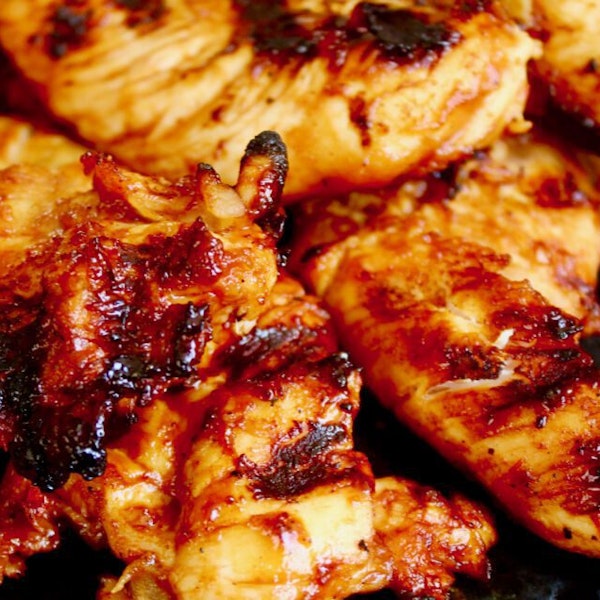 Grillaður kjúklingur með mango chutney og BBQ sósu