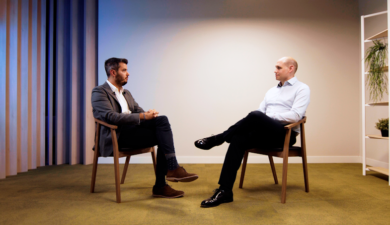 Ubaldo González, CDO at MAPFRE Spain and Mark Toye, Head of Data at NTT DATA Insurance EMEAL, talking