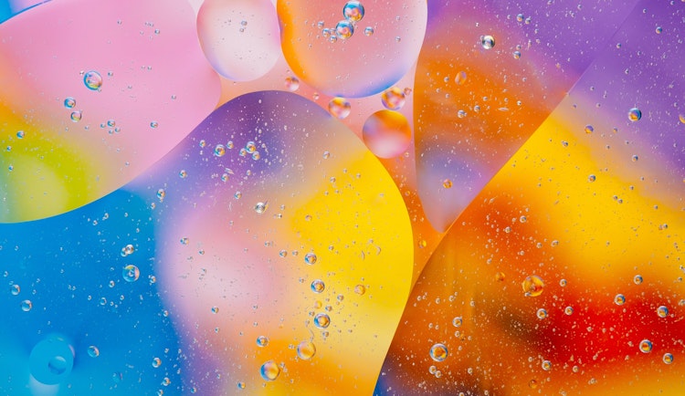 a close up of water droplets on a window