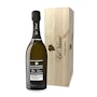 https://www.datocms-assets.com/62401/1700664762-valdobbiadene-docg-extra-brut-cuvee-0-in-cassa-legno.jpg?auto=format&h=90