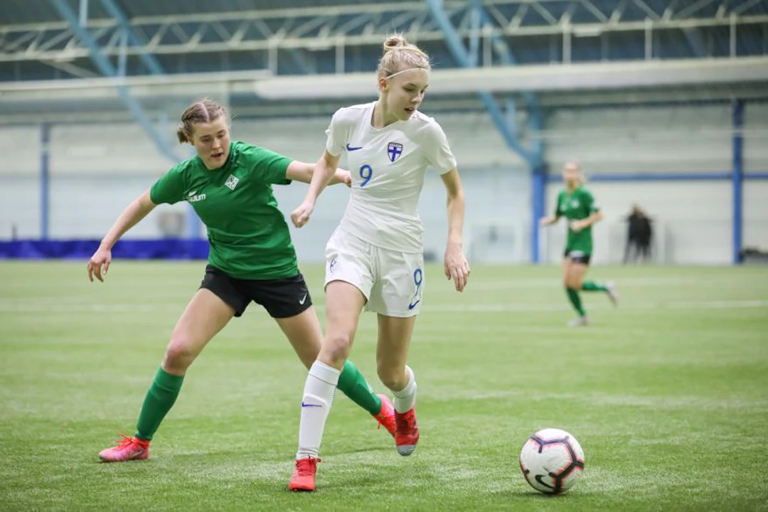 Ilona Auvinen U16-tyttöjen harjoitusottelussa HPS:ää vastaan 2022.