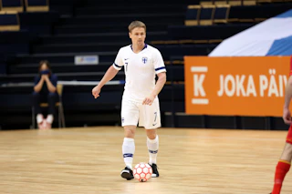 Jarmo Junno maaottelussa Montenegroa vastaan.