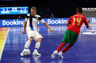 Jarmo Junno EM-ottelussa Portugalia vastaan.