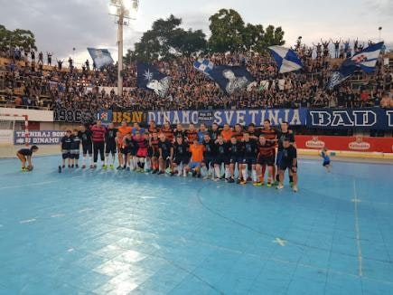 Pääsimme futsalmaajoukkueen kanssa seuraamaan tätä vaikuttavaa ulkofutsaltapahtumaa, jossa Dinamo Zagrebin kannattajat vastasivat tunnelmasta.