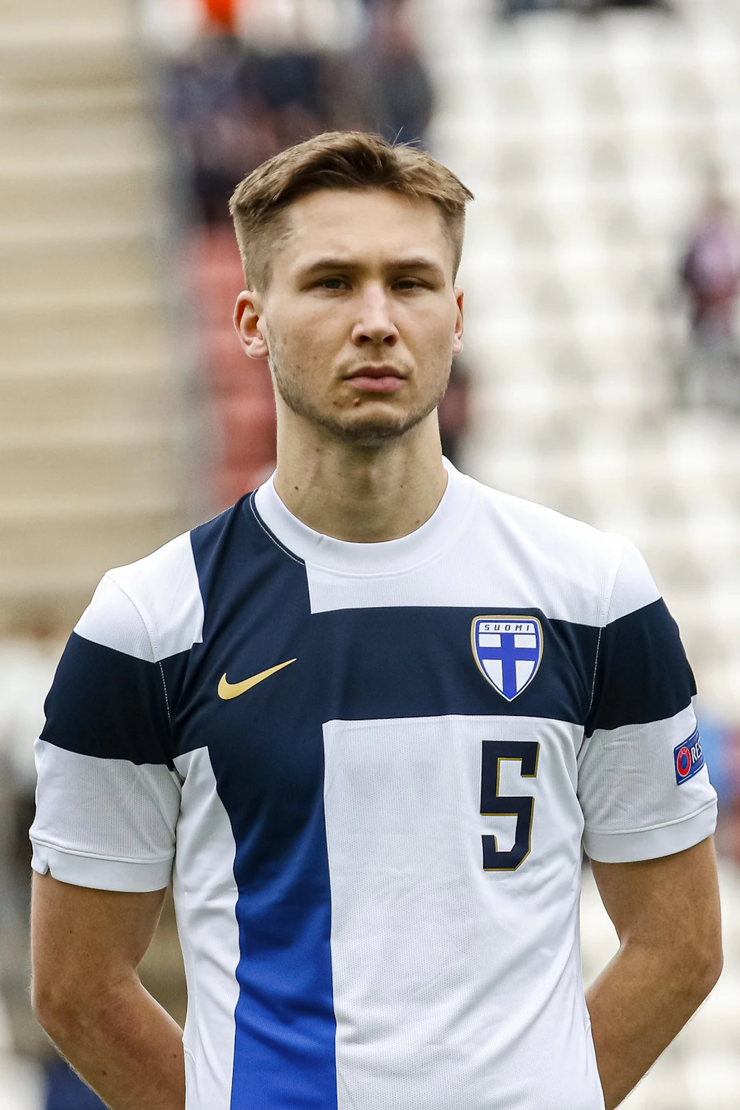 Miro Tenho korvaa Arttu Hoskosen Huuhkajissa