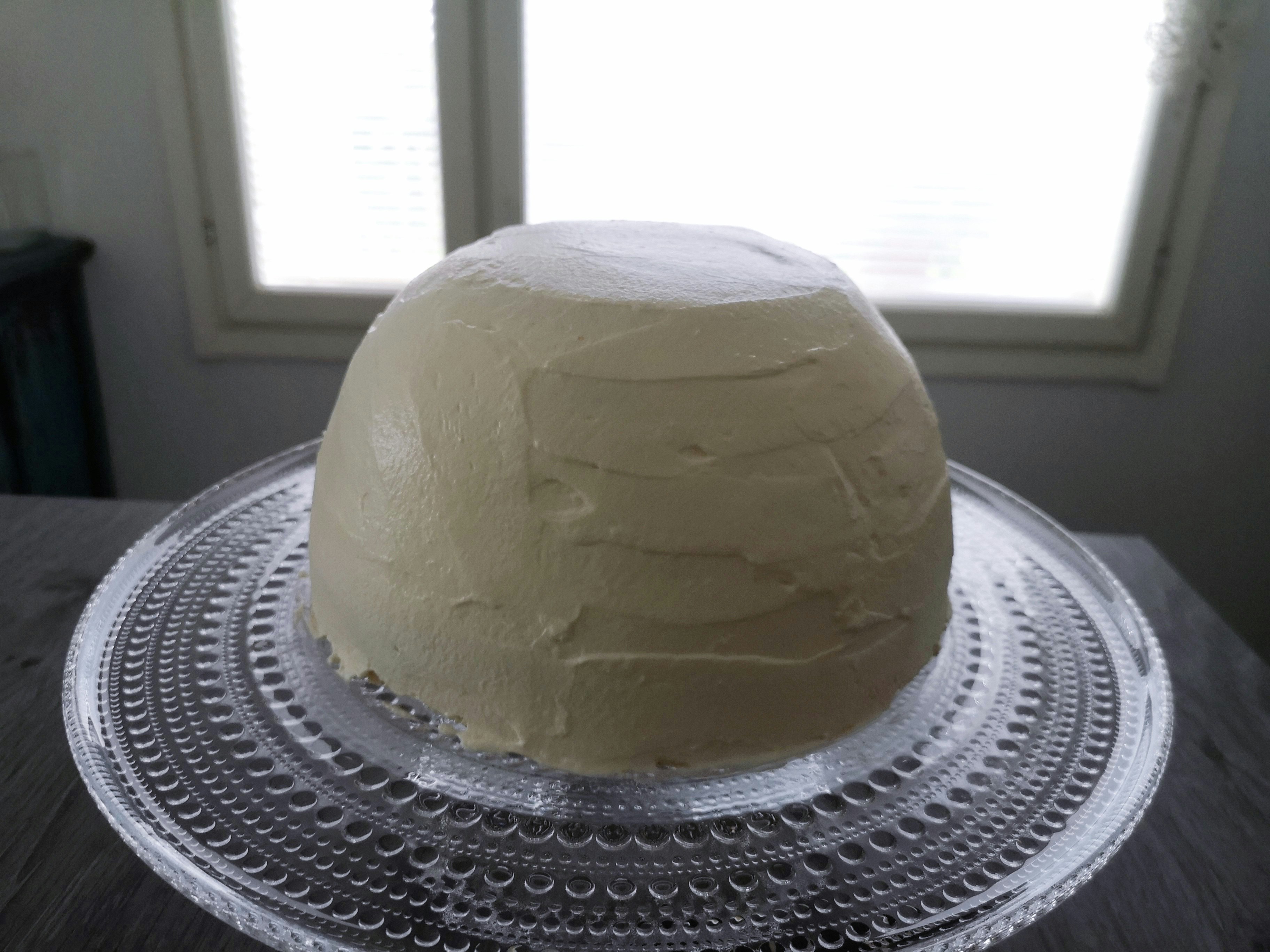 Jalkapallokakku kuorrutus