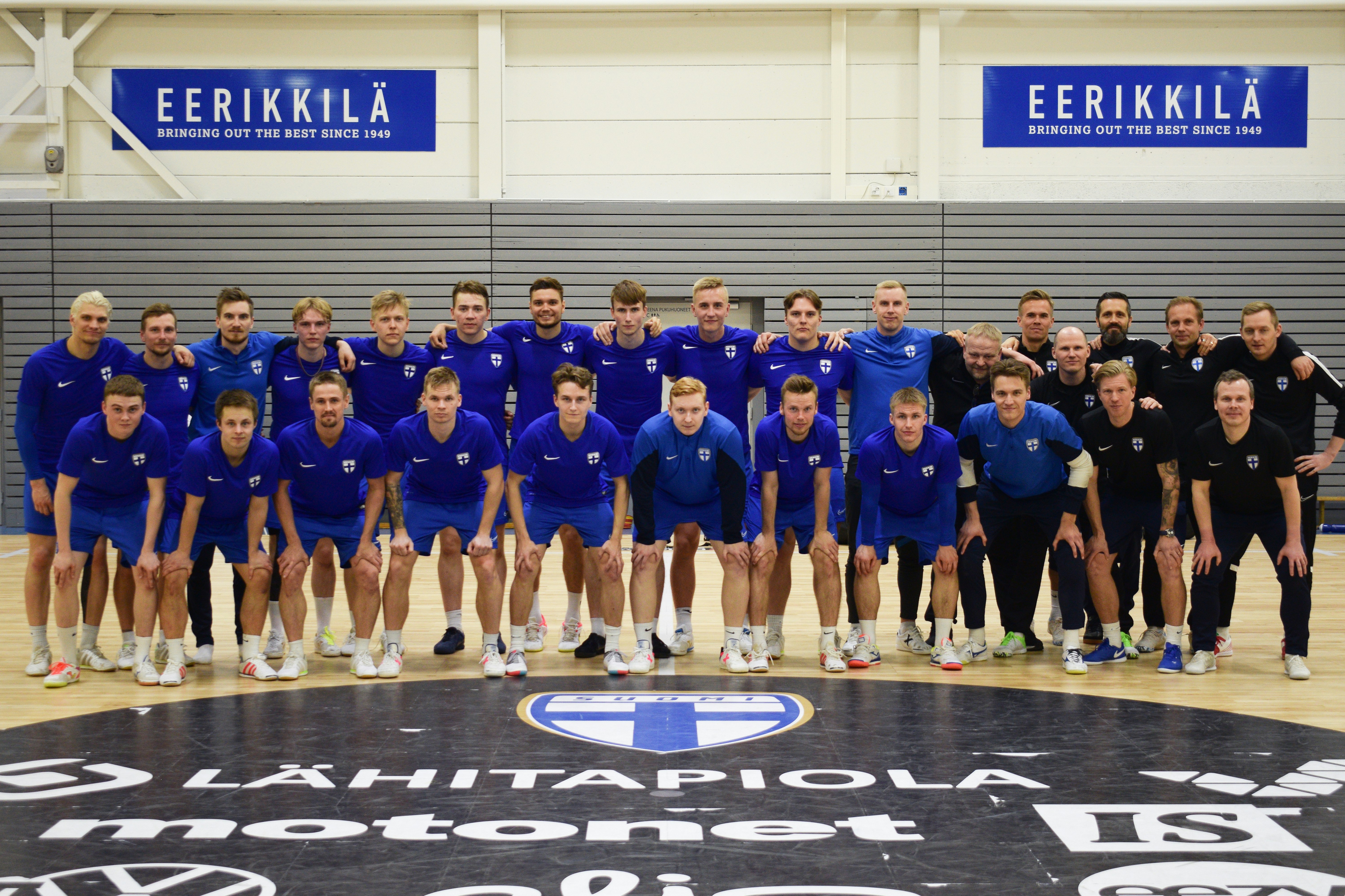 Miesten futsalmaajoukkue Eerikkilässä 25. toukokuuta 2022.