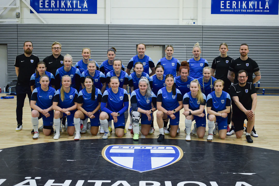 Naisten futsalmaajoukkue Eerikkilässä 23. toukokuuta 2022.