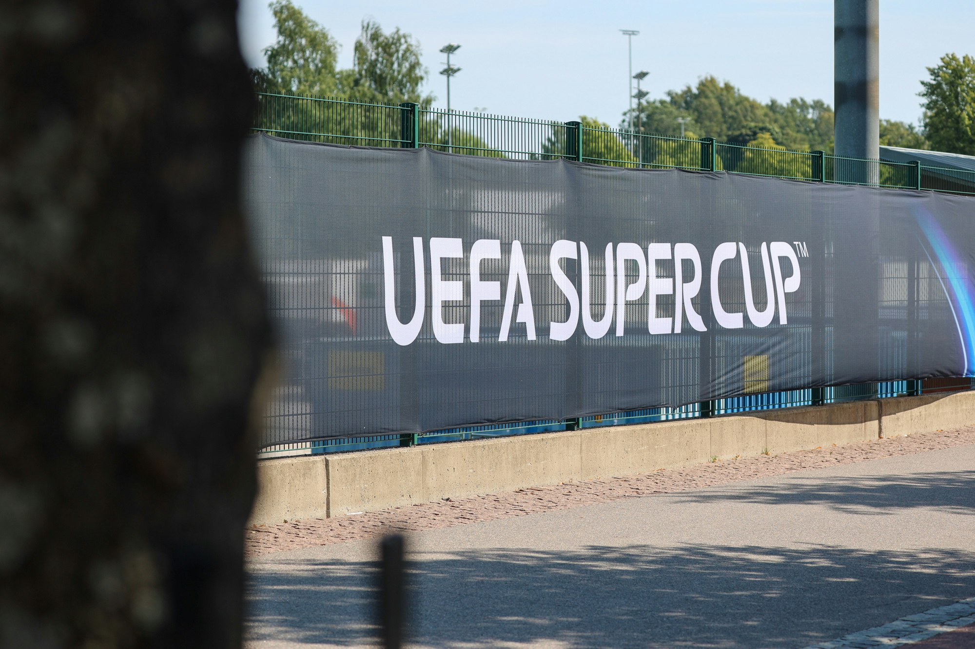 Super Cupin katsojien kannattaa saapua Olympiastadionille ajoissa.