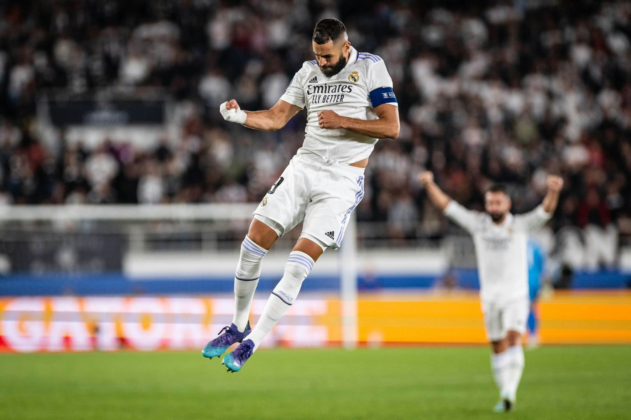 Karim Benzema tuulettaa.
