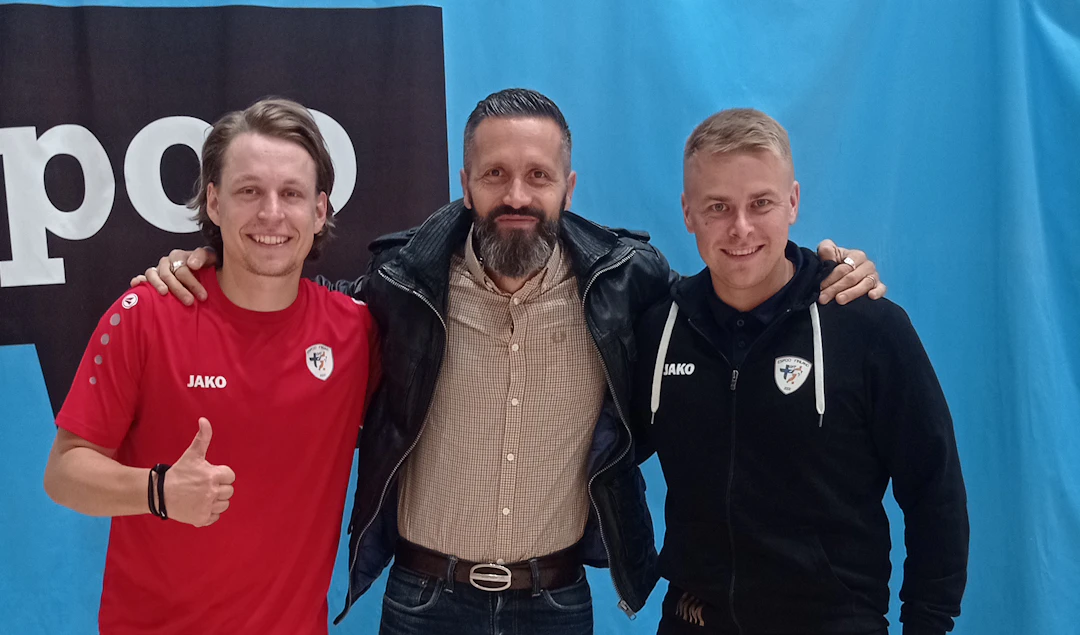Maajoukkueen valmentaja Sergio Gargelli tapasi seuravierailulla GFT valmennuksen; Johannes Axerudin ja Miika Mendolinin