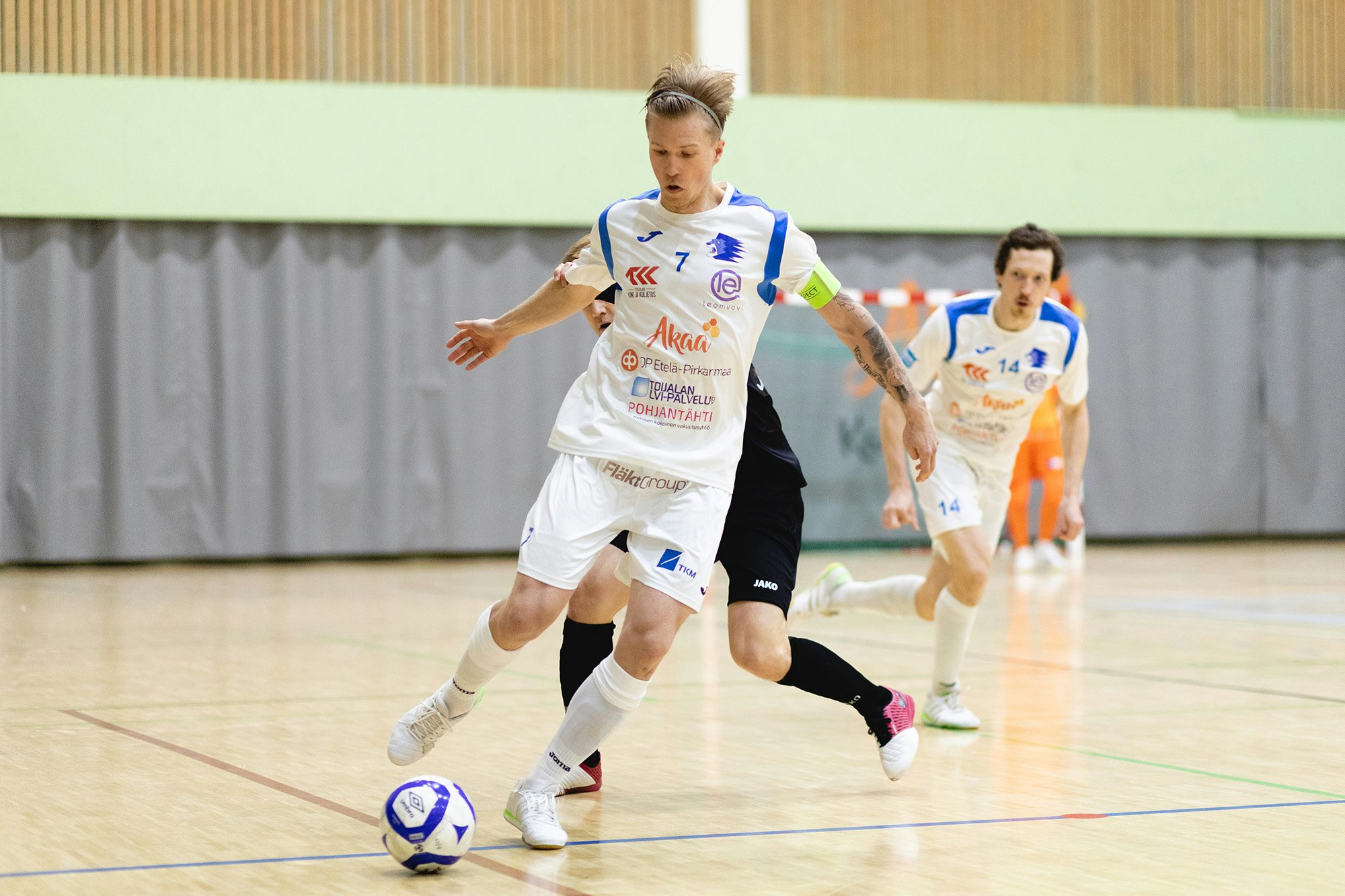 Jussi Nyström vaihtaa pelitossut valmennustauluun