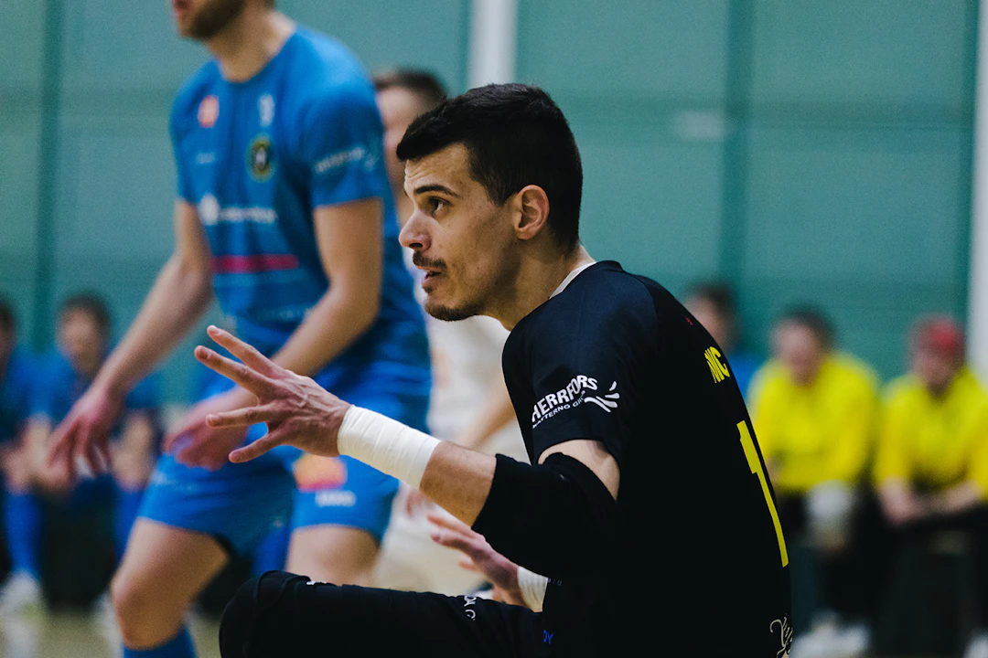 Vahva maalivahti on futsalin sydän, Slobodan Tomic jatkaa Vieska Futsalin maalilla