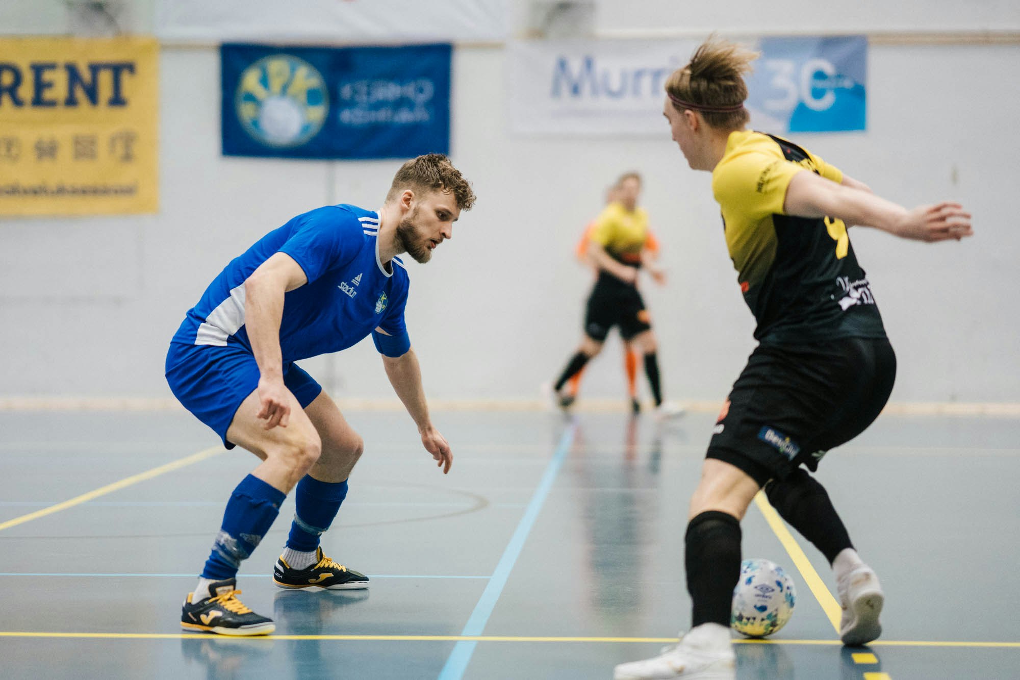 Joona Forsström haastaa Vieskan Jaakko Alasuutarin