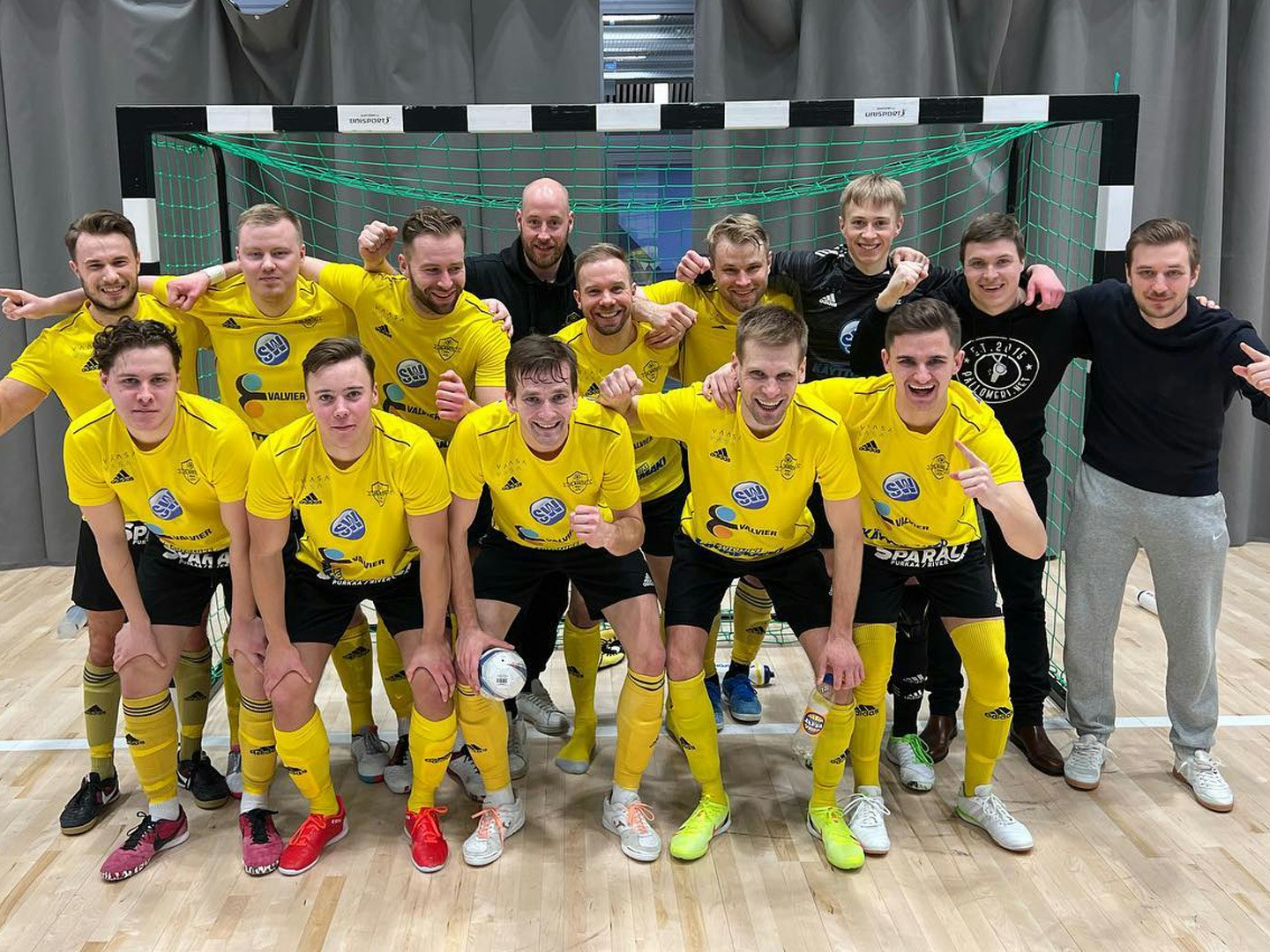 FC Kiisto juhli nousua liigaan keväällä 2022