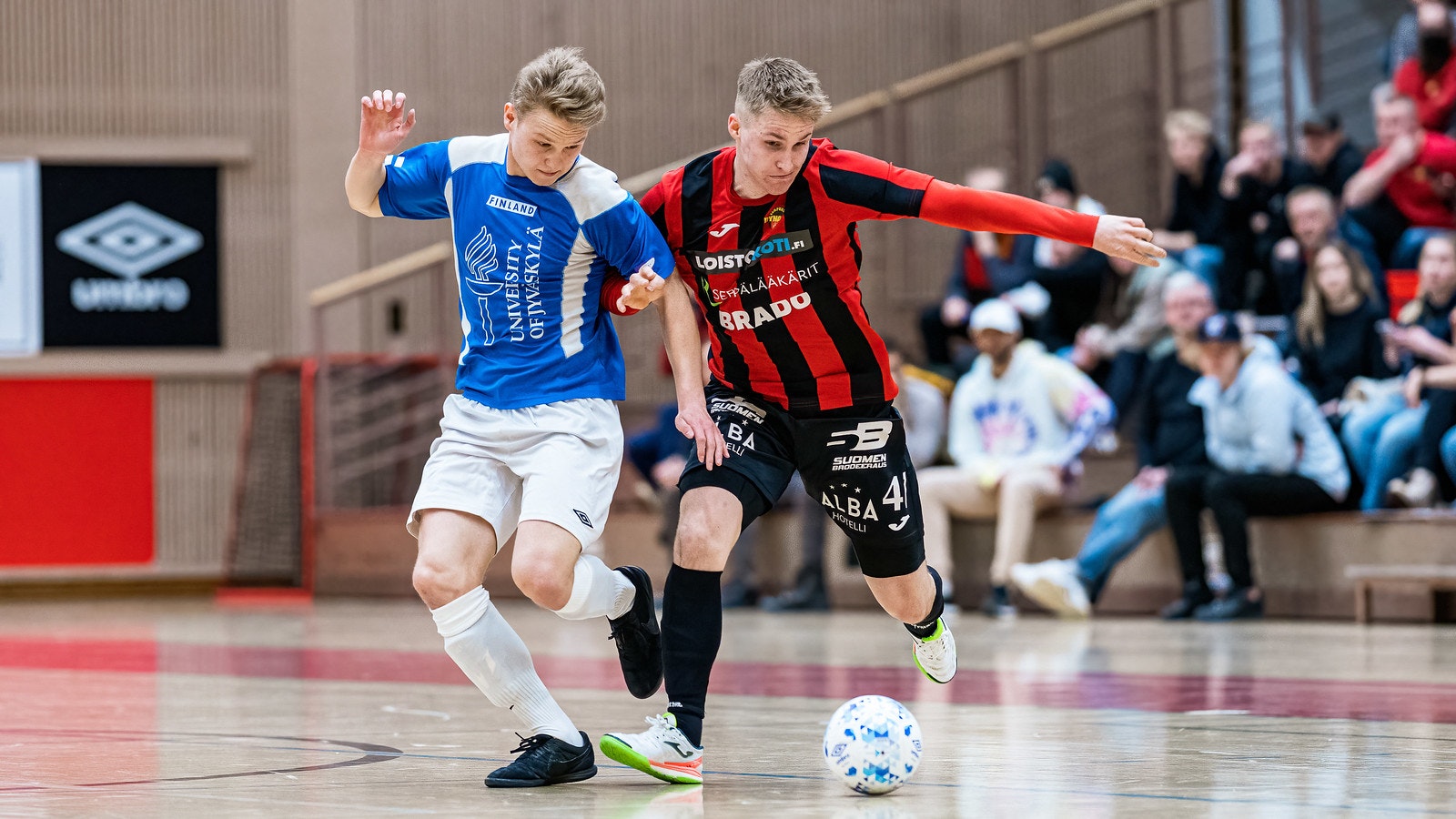 Lassi Lintula ja Jarkko Niskajärvi taistelevat kevään paikalliskohtaamisessa. Riemun ja KaDyn derby pelataan tiistaina.