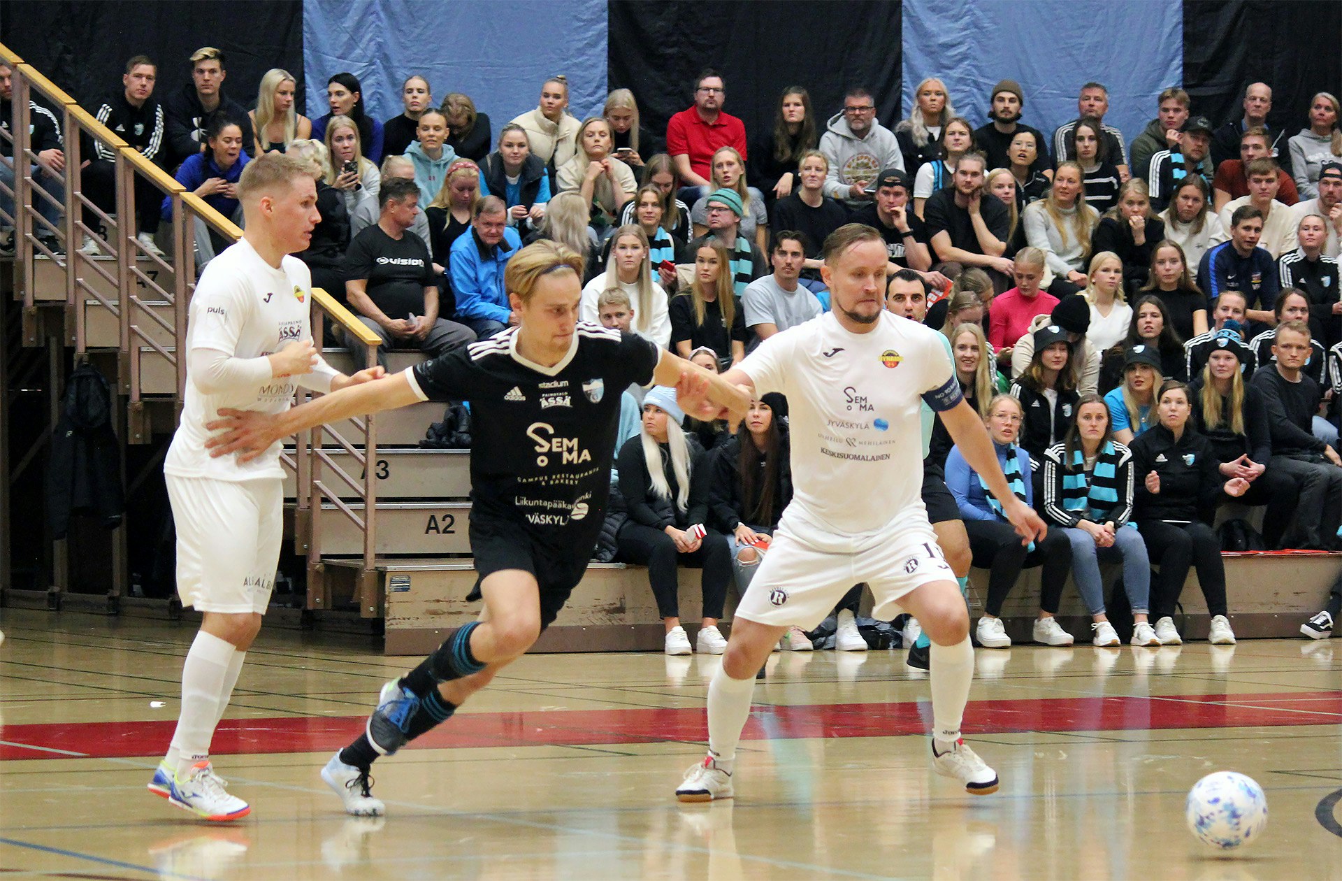Jyväskylän derby oli erittäin kiihkeätunnelmainen ja vauhdikas