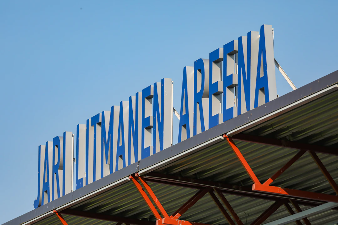 Minihuuhkajat kohtaa Pohjois-Irlannin ja Viron Jari Litmanen Areenan viheriöllä.