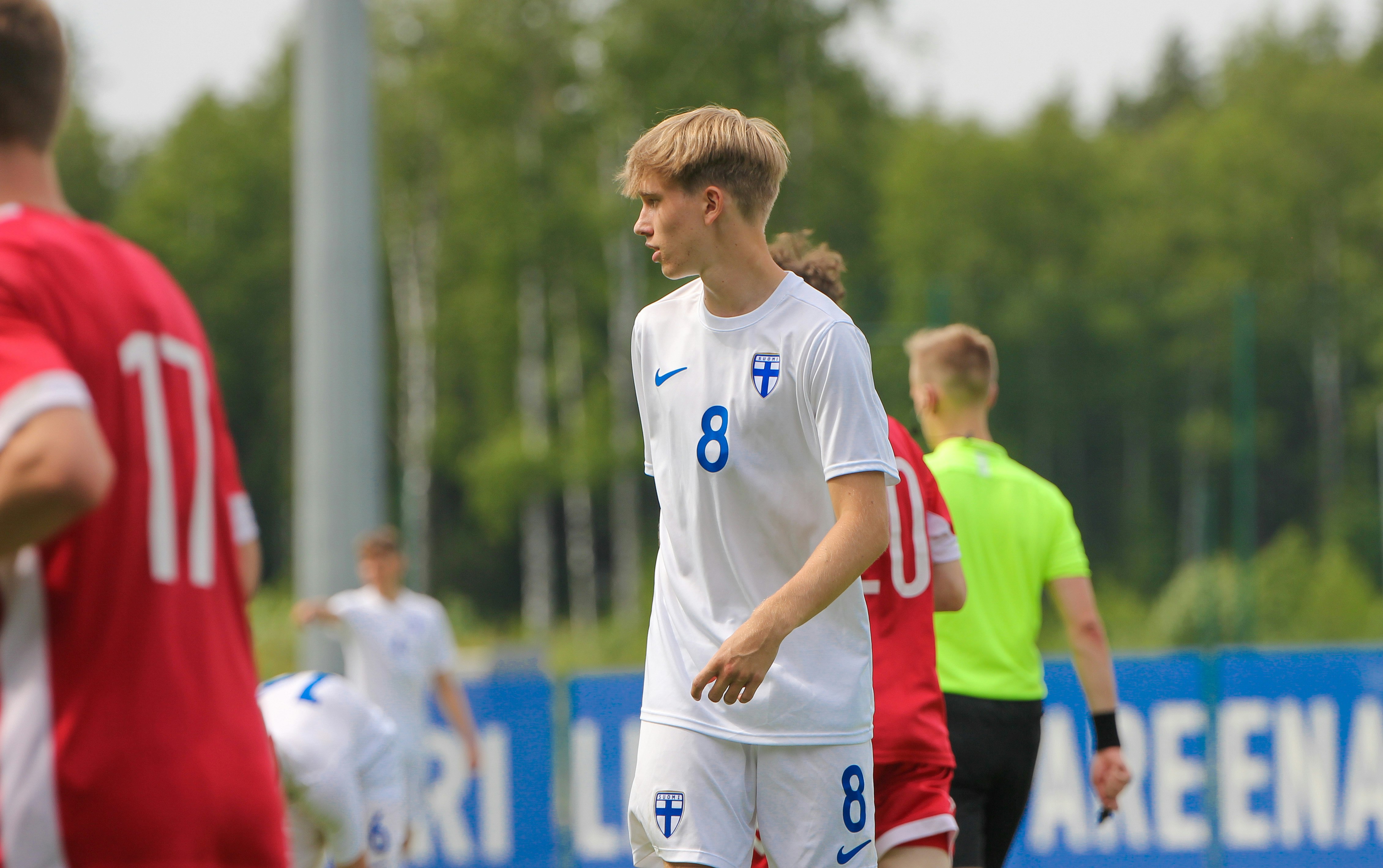Minihuuhkajat olisi voitolla hyvin lähellä EM-jatkokarsintoja. Kuvassa Iiro Mendolin.