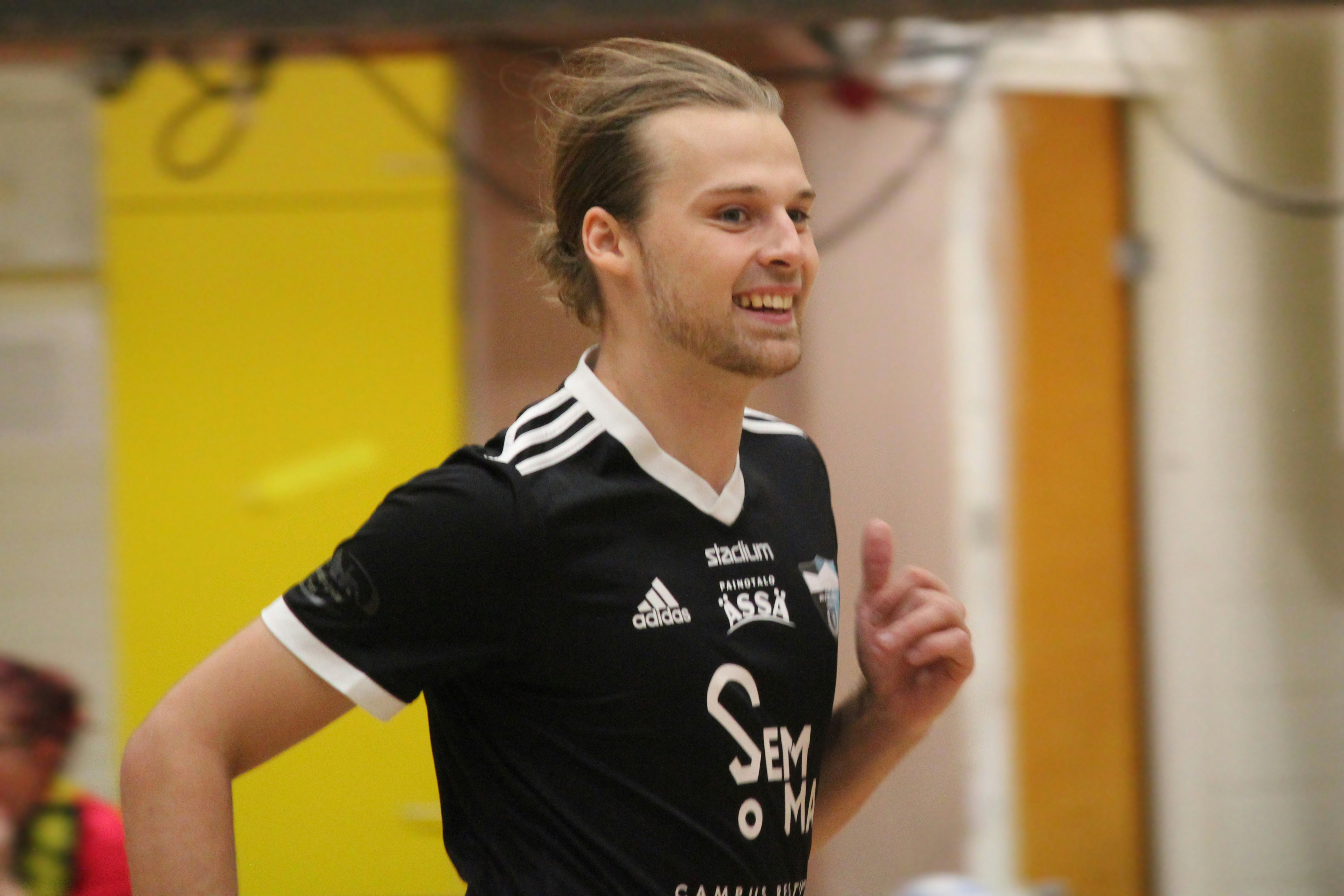 Riemun ensimmäisen maalin teki Leevi Kemppainen