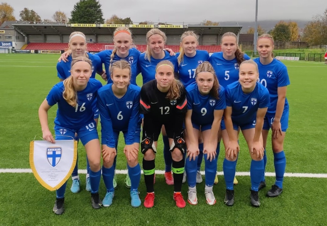 Suomen avaus Itävaltaa vastaan.