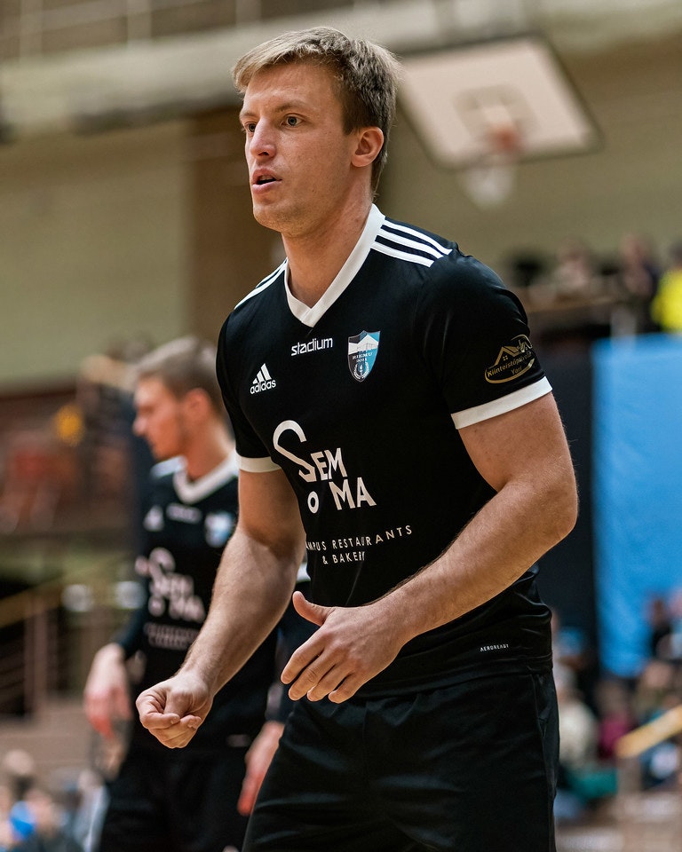Vielä viime kaudella Riemua edustanut, nykyisin Vieska Futsalissa pelaava, Arttu Seikkula kiiteltiin ennen peliä