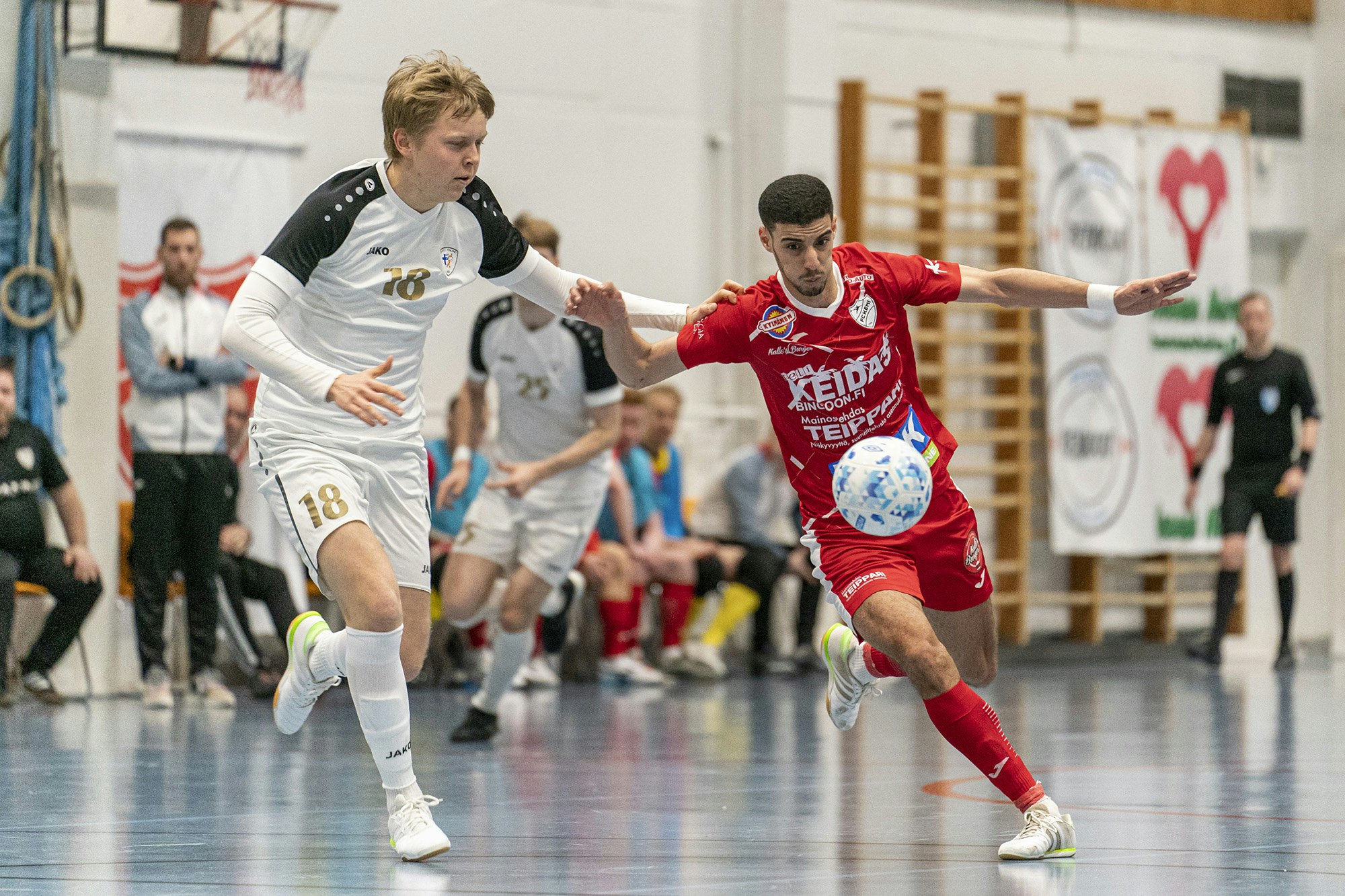 GFT:n Eeli Niemelä ja FC Kemin Soufiane Borite