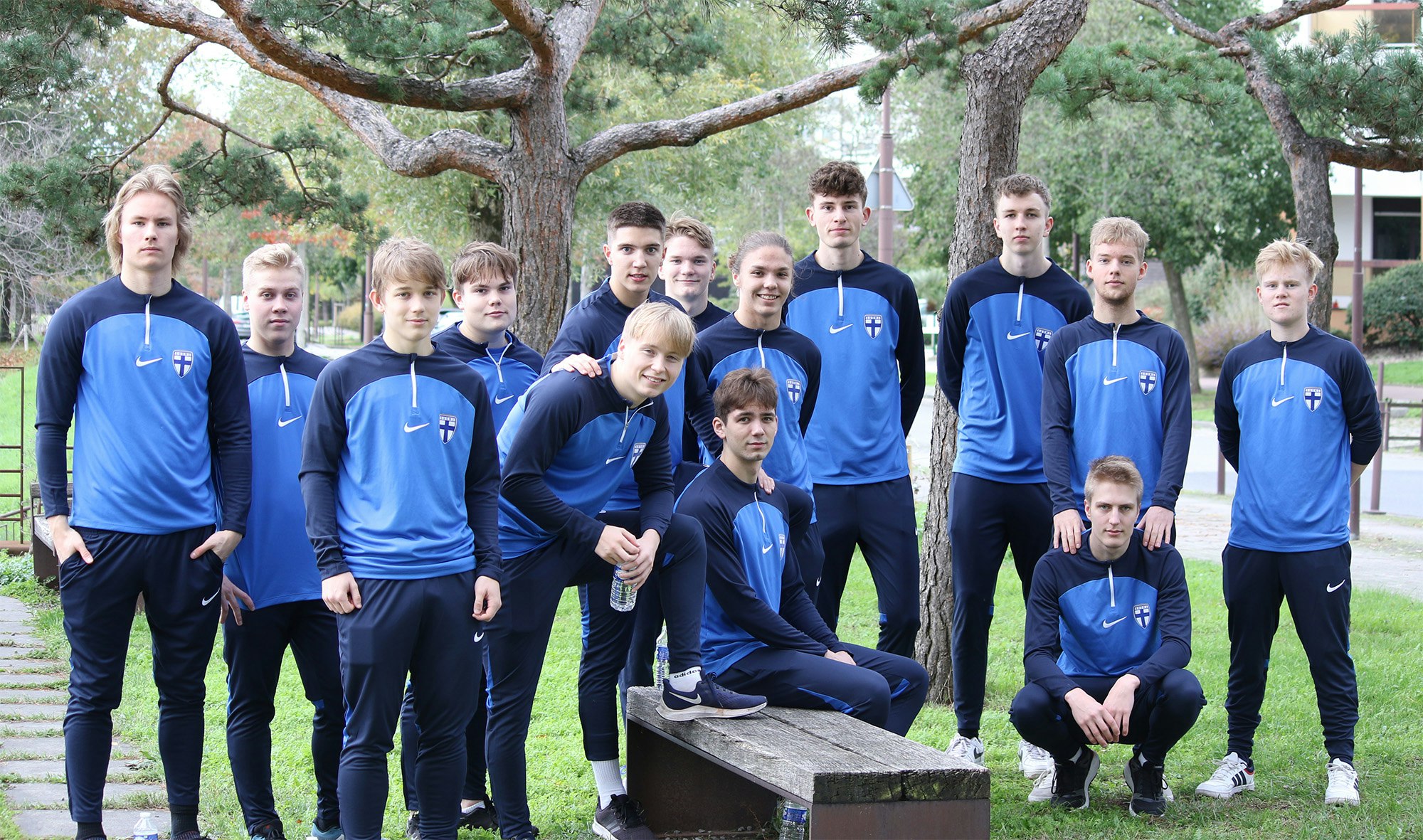 U19 futsalmaajoukkue Ranskan harjoitusturnauksessa. Paappanen kuvassa oikealla.